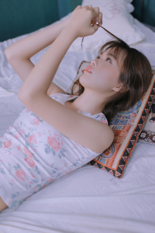 房奴试爱亲吻